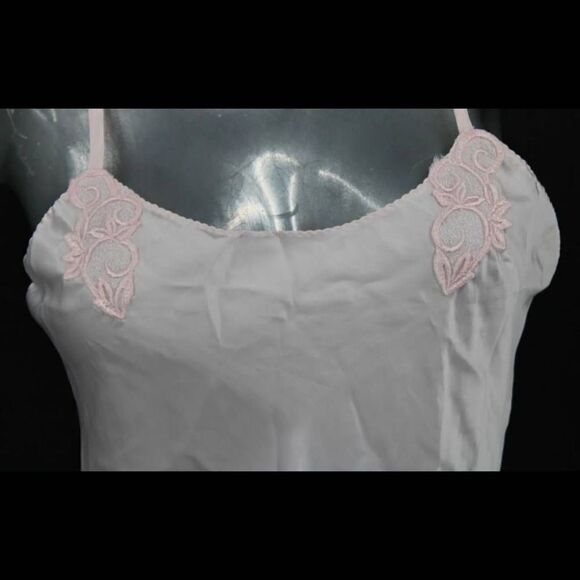 Vintage Amaretta Lingerie Teddy Romper Pink Small USA.


Sku RR19 - Picture 5 of 10